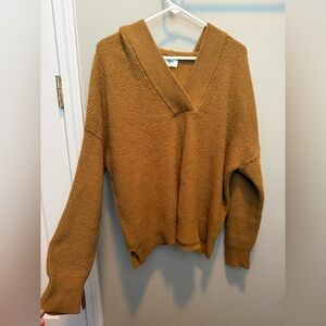 Aerie Mustard V-Neck Sweater With Hood Size Medium